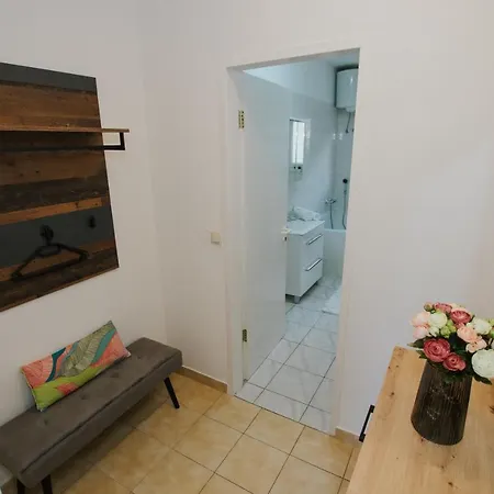 Apartment Deni Solin